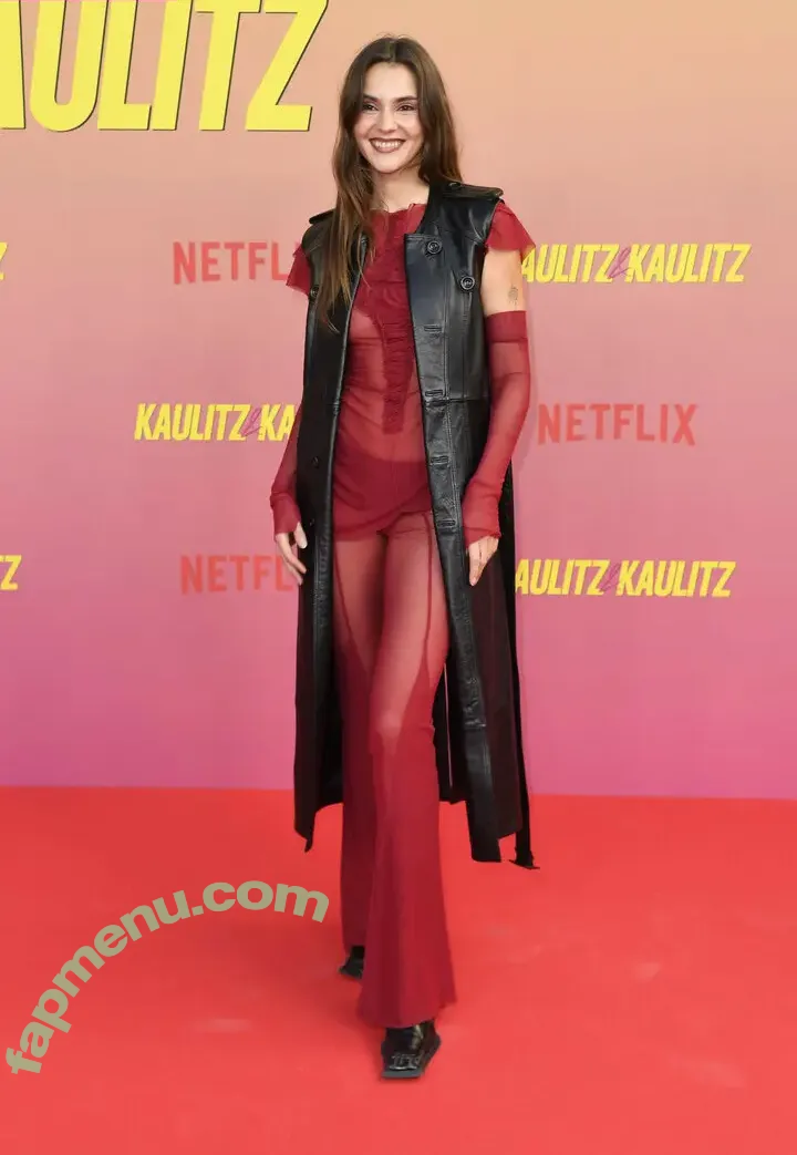 Stefanie Giesinger nude photo #0548 (stefaniegiesinger / steffigiesinger)