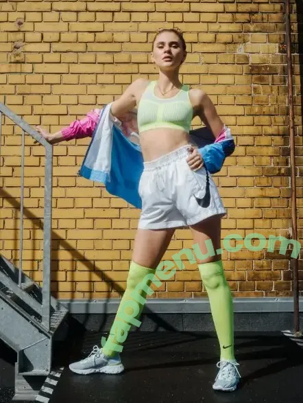 Stefanie Giesinger nude photo #0552 (stefaniegiesinger / steffi_gie / steffigiesinger)