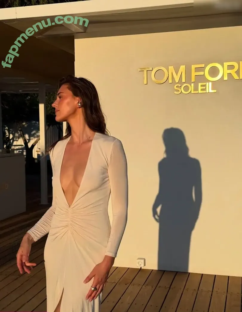 Stefanie Giesinger nude photo #0559 (stefaniegiesinger / steffi_gie / steffigiesinger)