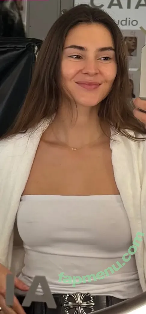 Stefanie Giesinger nude photo #0602 (stefaniegiesinger / steffigiesinger)