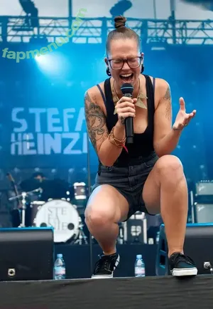 Stefanie Heinzmann / stefanieheinzmann nude photo #0007