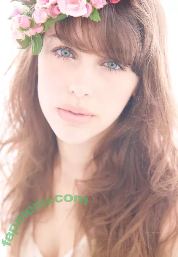 Stefanie Joosten nude photo #0044 (stefaniejoosten)