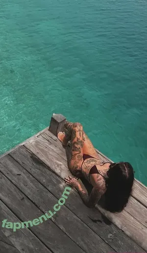 nude photo #0004