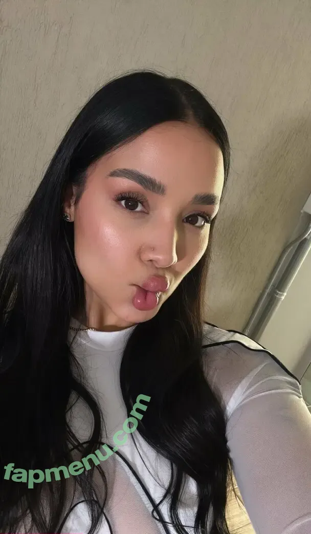 stefanygomezxxx nude photo #0057 (lifewithstef)