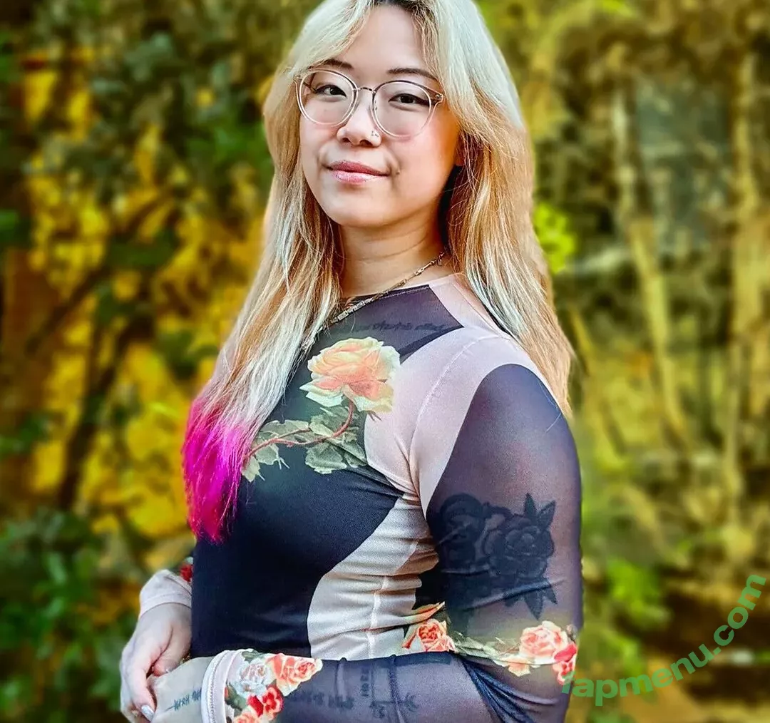 Stella Chung nude photo #0484 (ParallaxStella / therealparallaxstella)