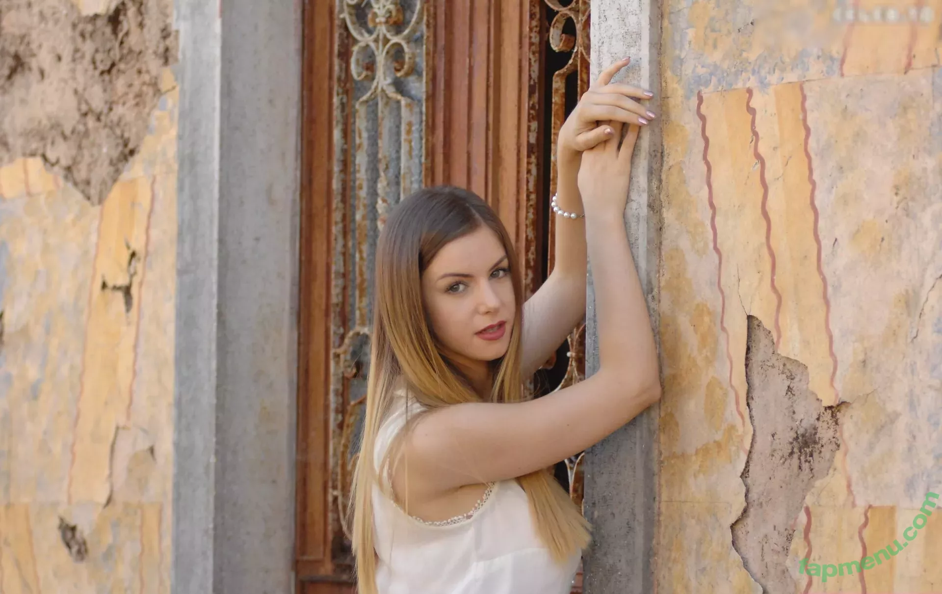 Stella Cox nude photo #1261 (iStellaCox / stella._cox / stella_cox / stella_h_cox / thestellacox)