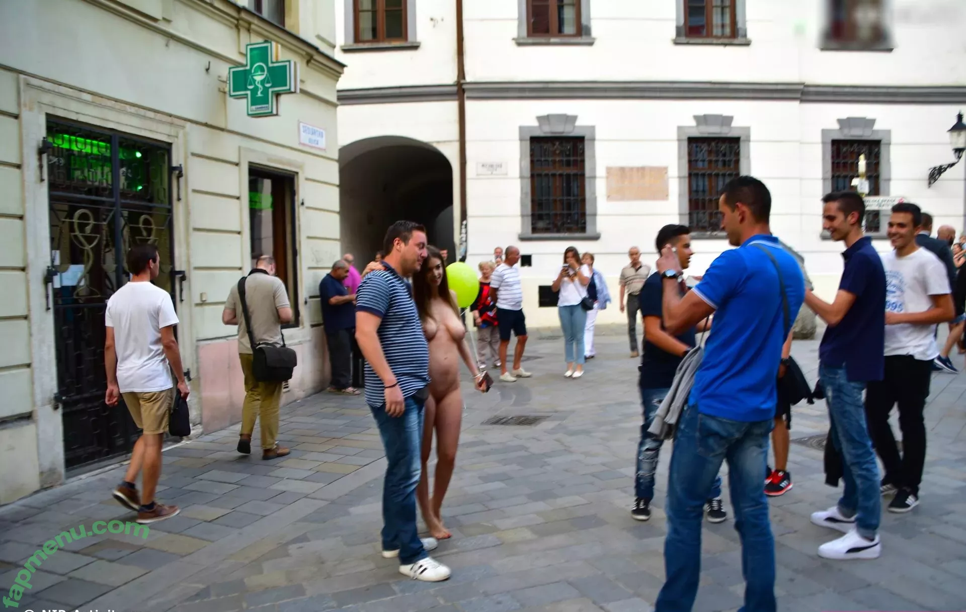 Stella Cox nude photo #1472 (iStellaCox / stella._cox / stella_cox / stella_h_cox / thestellacox)