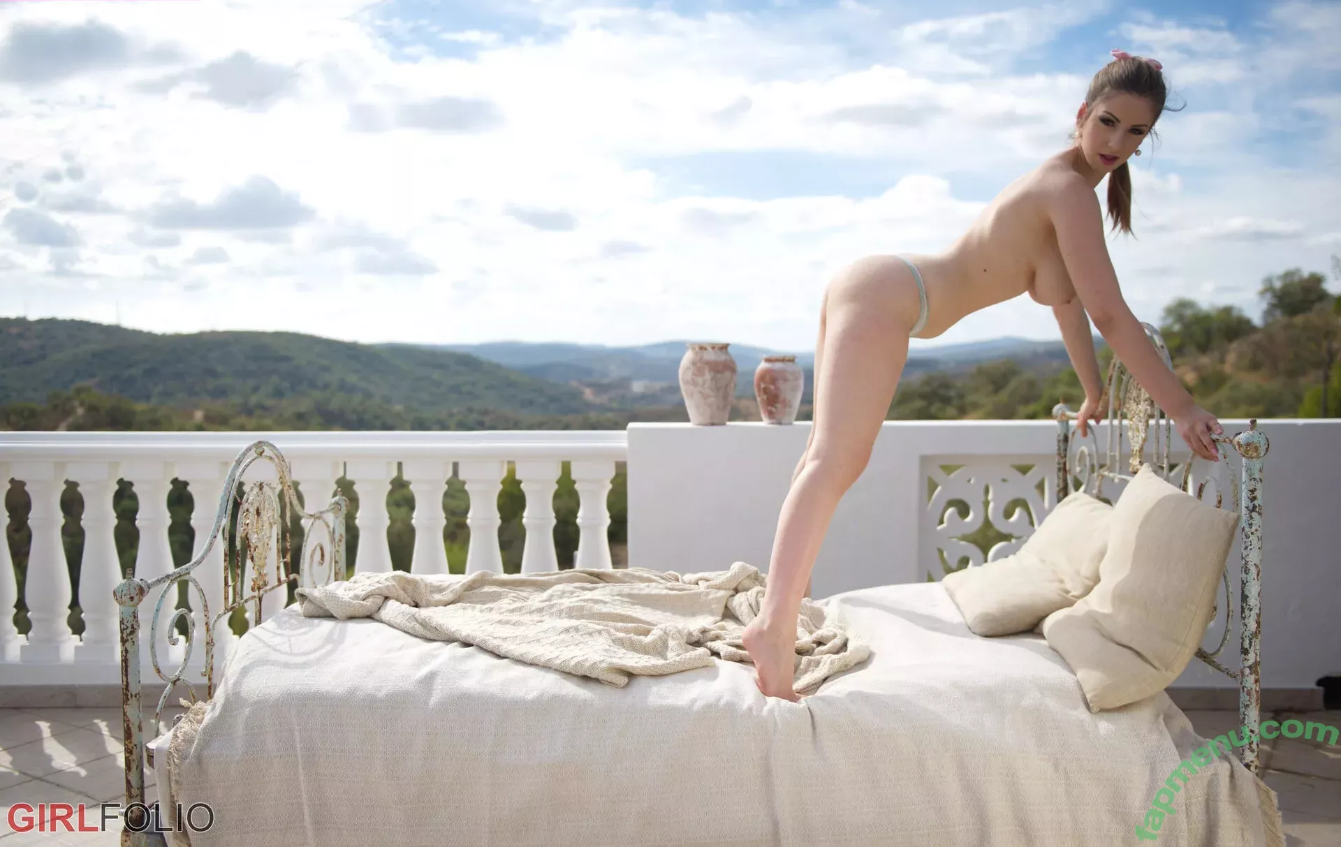 Stella Cox nude photo #1734 (iStellaCox / stella._cox / stella_cox / thestellacox)