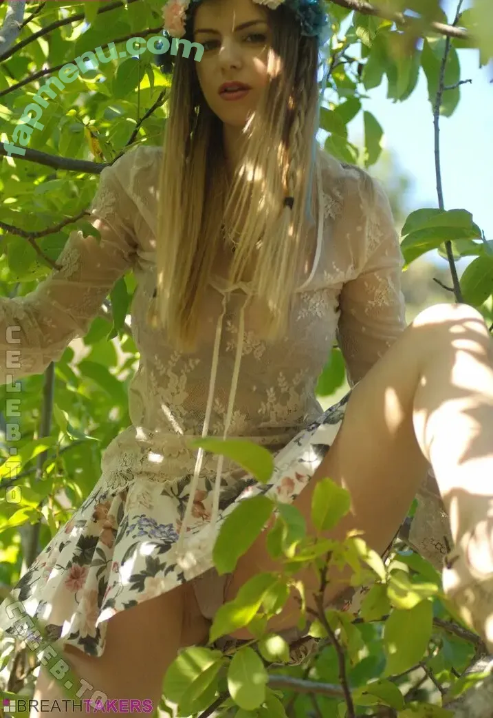 Stella Cox nude photo #2545 (iStellaCox / stella._cox / stella_cox / thestellacox)