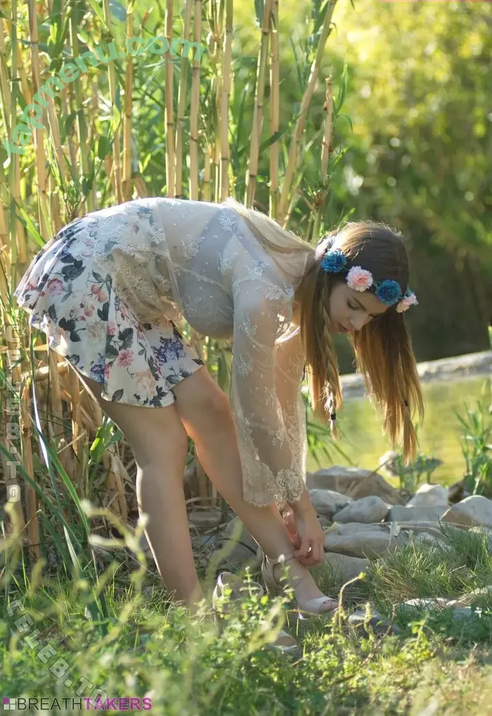 Stella Cox nude photo #2553 (iStellaCox / stella._cox / stella_cox / thestellacox)