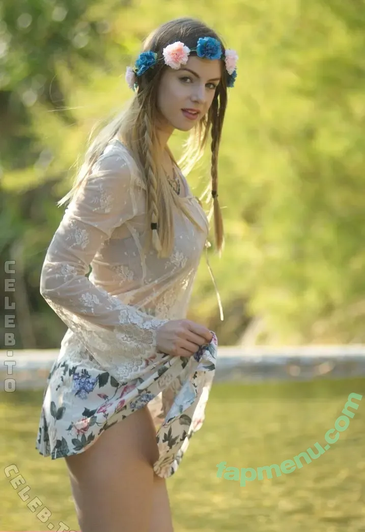 Stella Cox nude photo #2562 (iStellaCox / stella._cox / stella_cox / stella_h_cox / thestellacox)