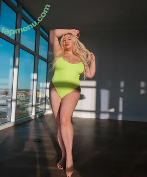 Stella Jayne / camarogirlxx nude photo #0007