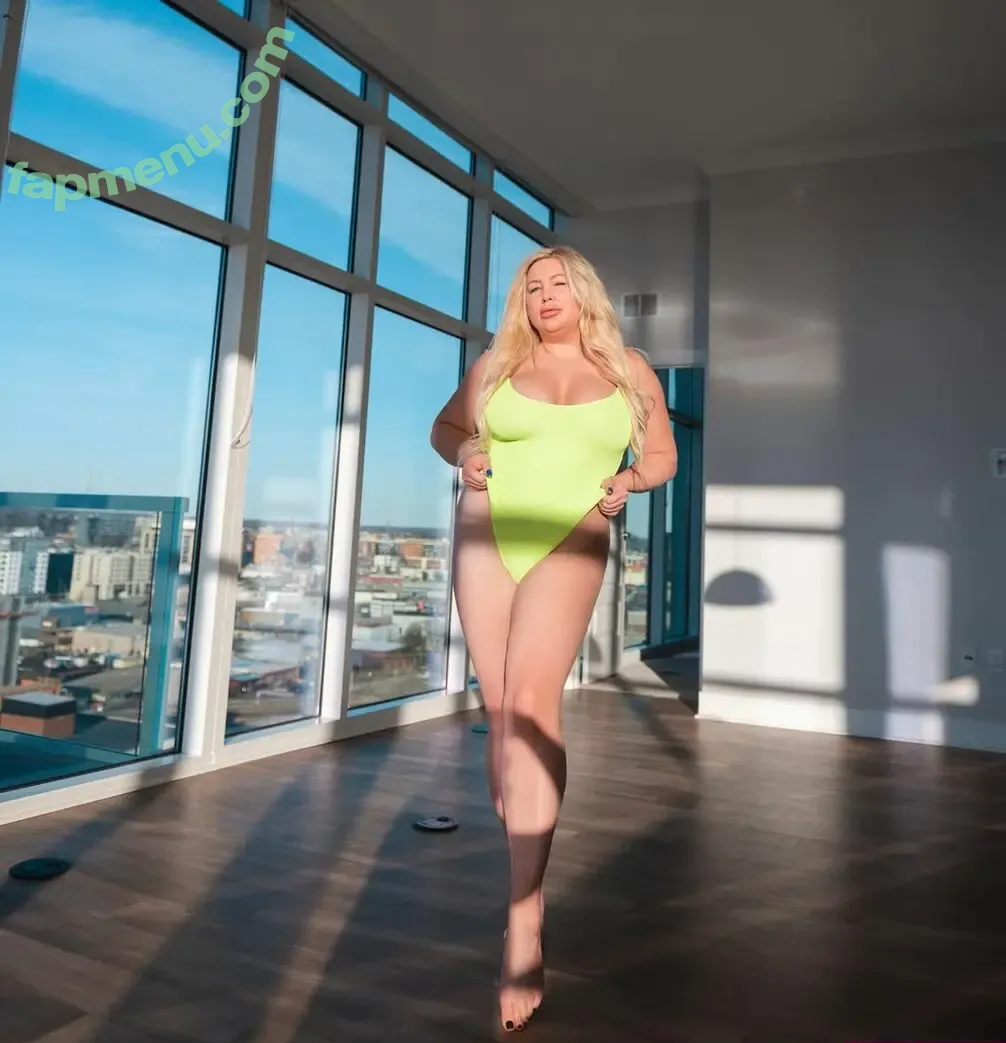 Stella Jayne nude photo #0004 (camarogirlxx)