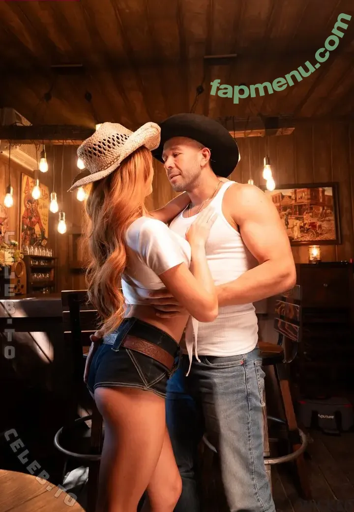 Stella Luxx nude photo #0768 (luxxstella / stella.luxx / stellaluxx / stellamfluxx)