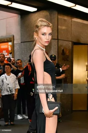 Stella Maxwell / stellamaxwell nude photo #0954