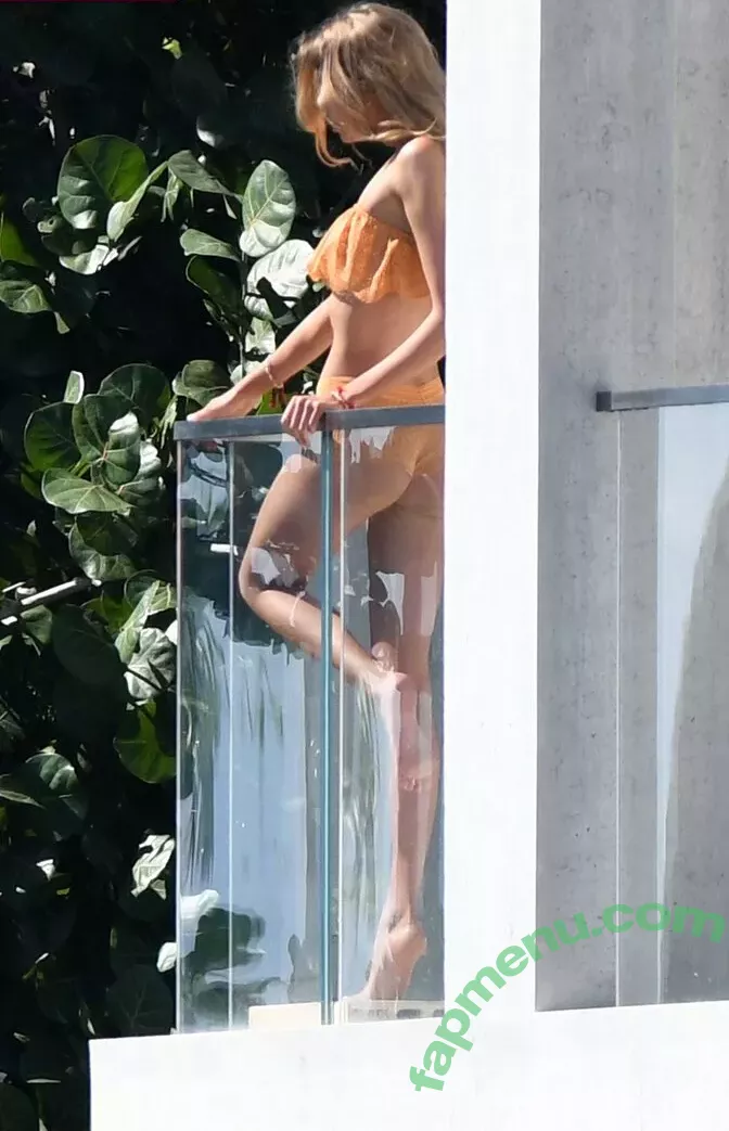 Stella Maxwell nude photo #0520 (stellamaxwell)