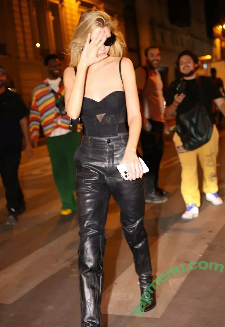 Stella Maxwell nude photo #0548 (stellamaxwell)