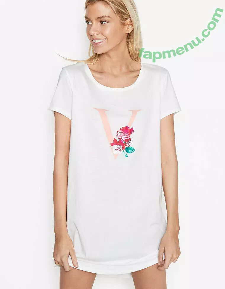 Stella Maxwell nude photo #0615 (stellamaxwell)