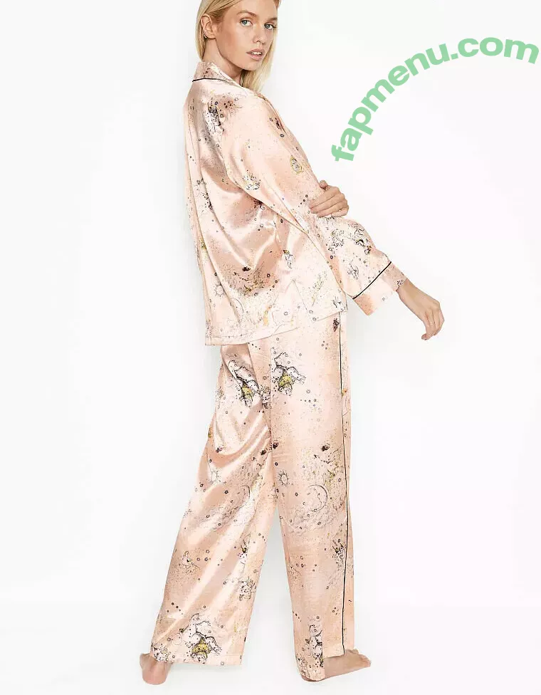 Stella Maxwell nude photo #0629 (stellamaxwell)