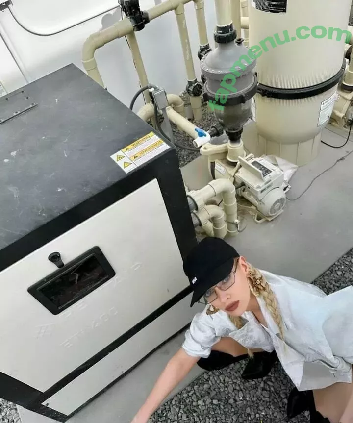 Stella Maxwell nude photo #0645 (stellamaxwell)