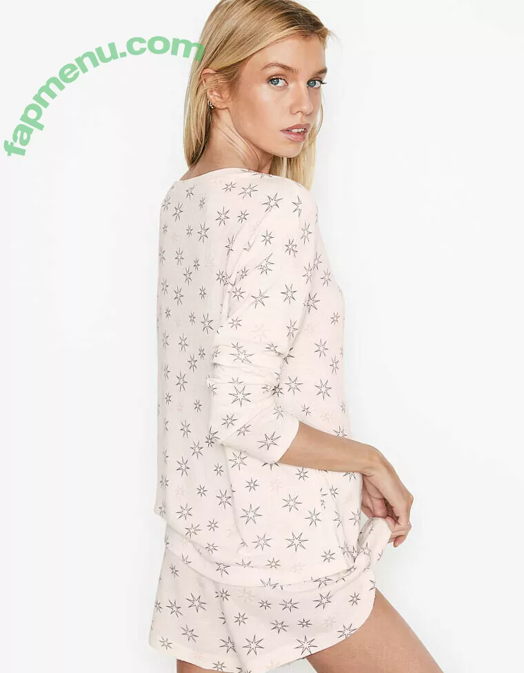 Stella Maxwell nude photo #0721 (stellamaxwell)