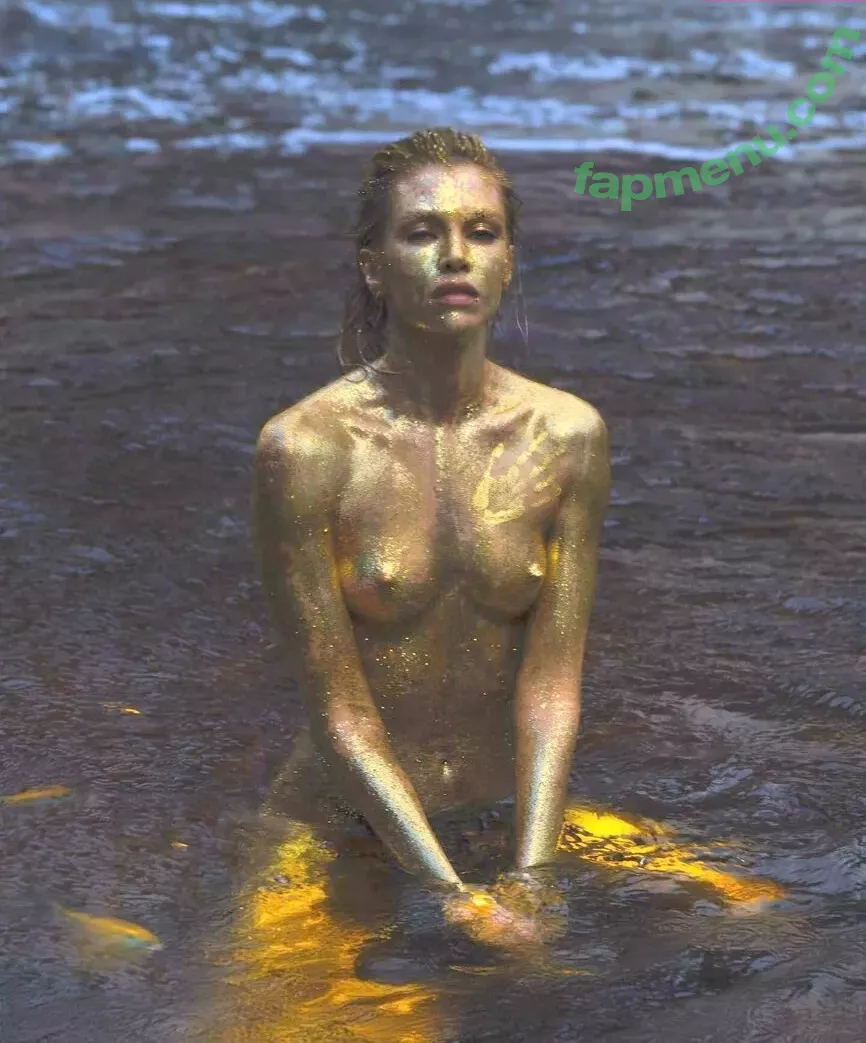 Stella Maxwell nude photo #0808 (stellamaxwell)