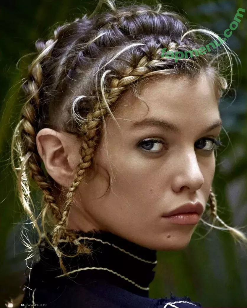 Stella Maxwell nude photo #0814 (stellamaxwell)