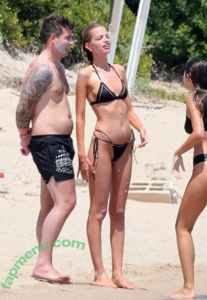 Stella Maxwell nude photo #0830 (stellamaxwell)