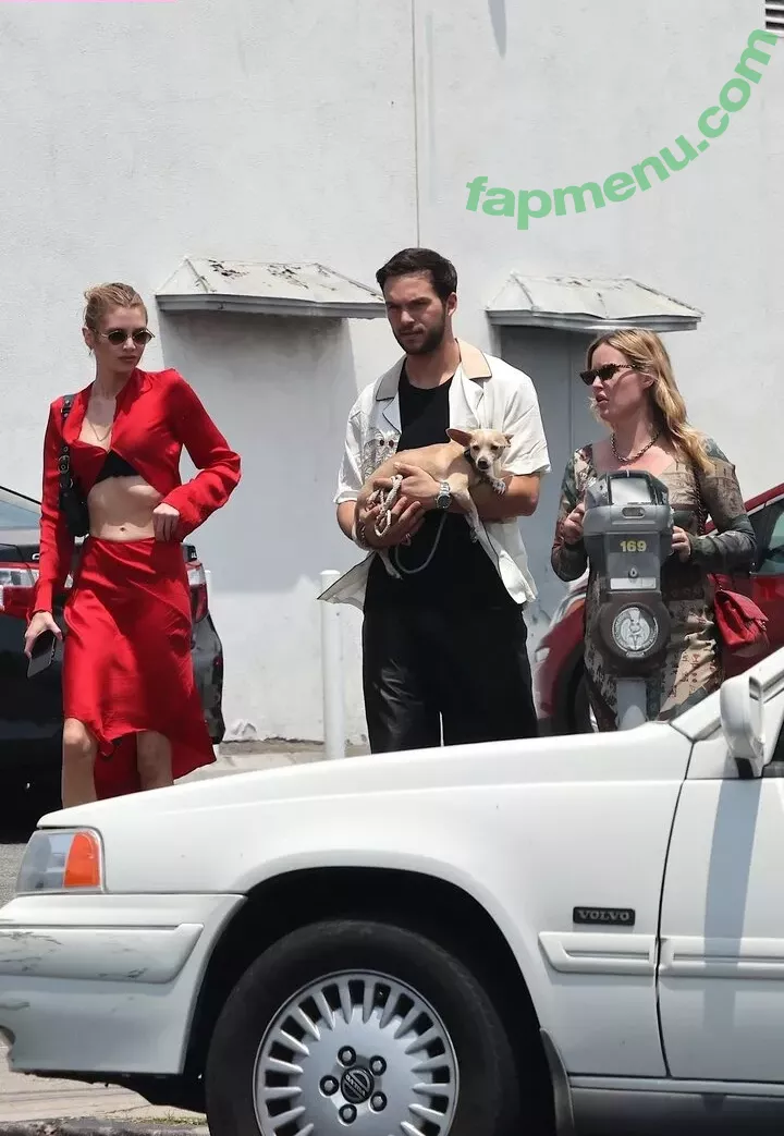 Stella Maxwell nude photo #0887 (stellamaxwell)