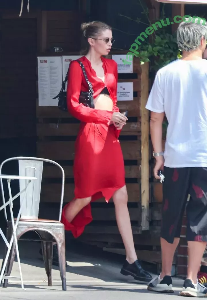 Stella Maxwell nude photo #0894 (stellamaxwell)