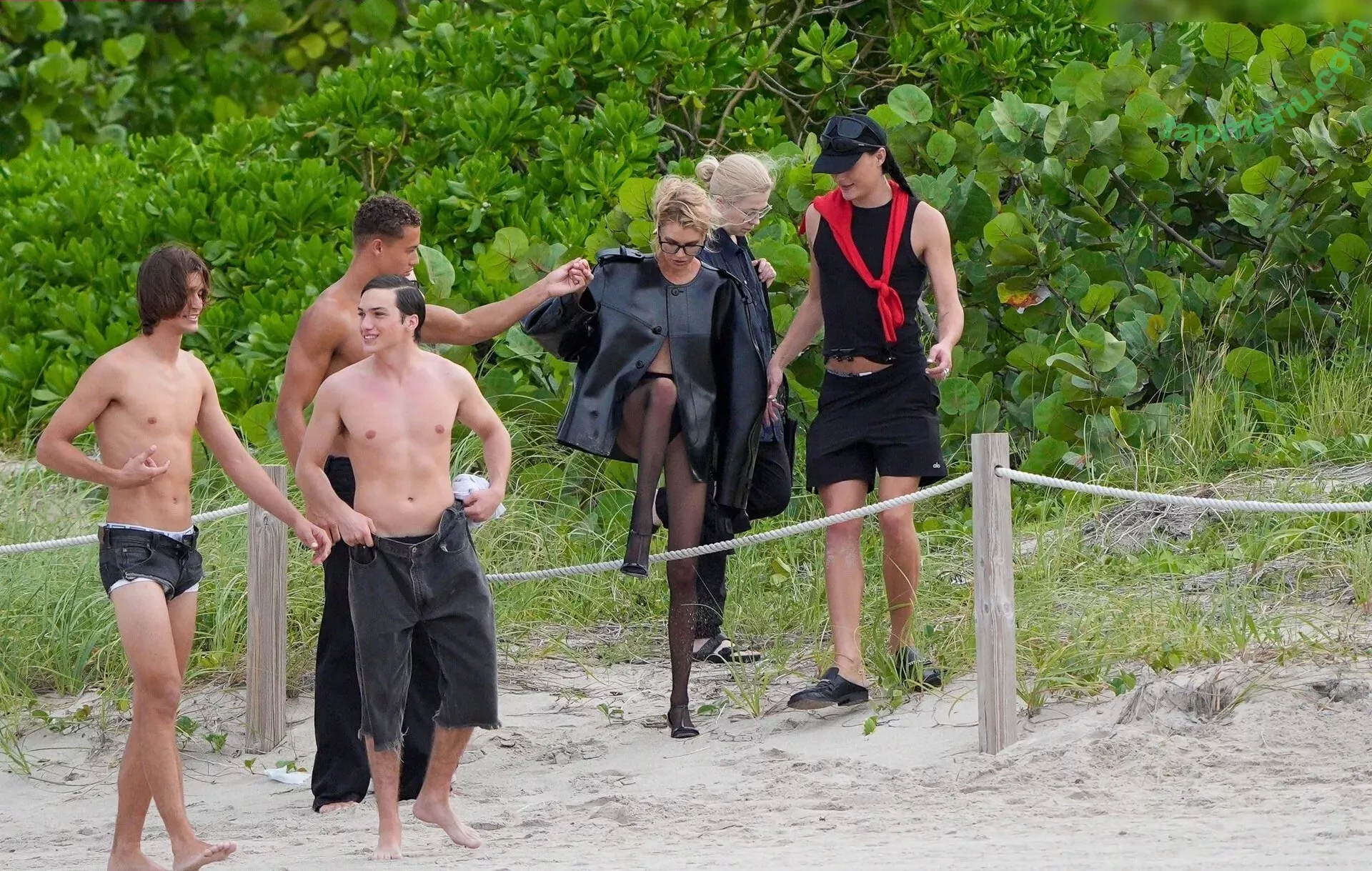 Stella Maxwell nude photo #0962 (stellamaxwell)