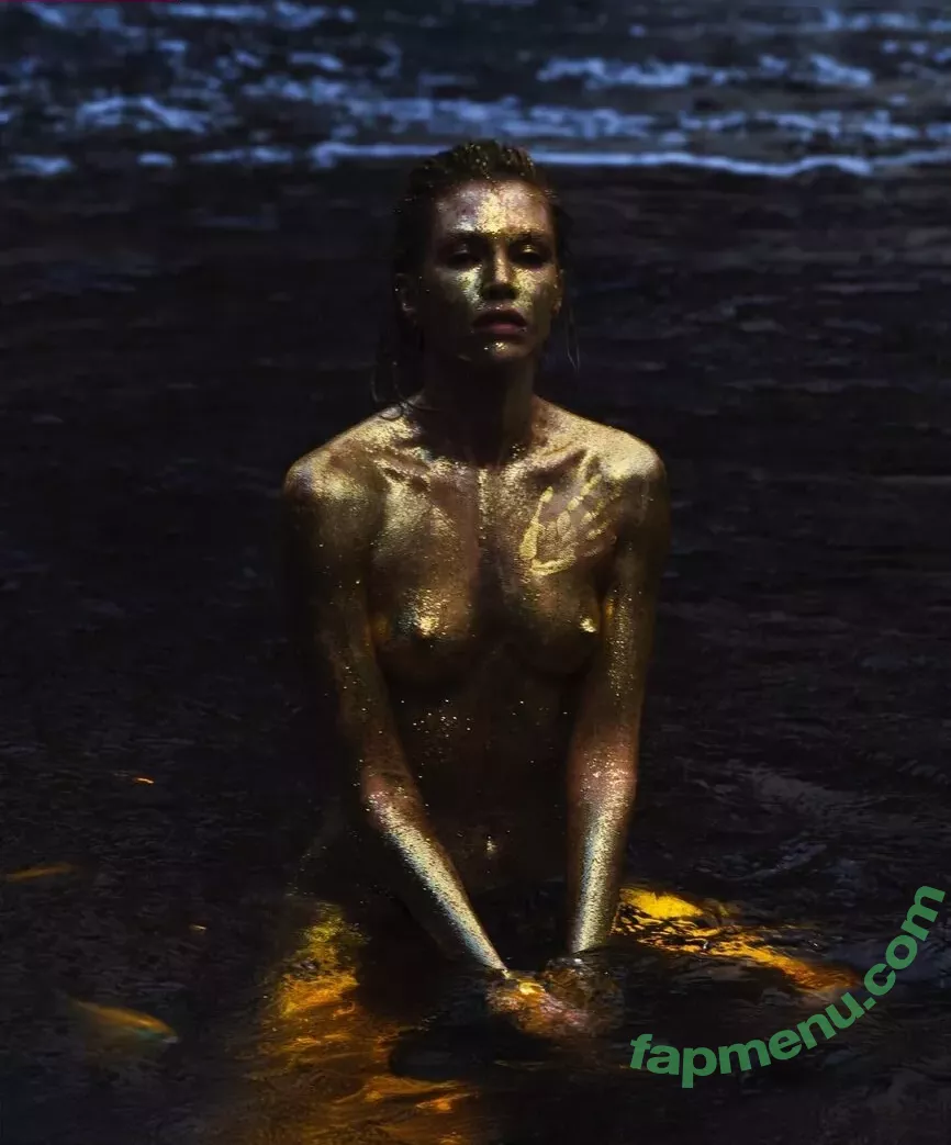 Stella Maxwell nude photo #0977 (stellamaxwell)