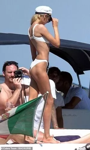 Stella Maxwell / stellamaxwell nude photo #1107