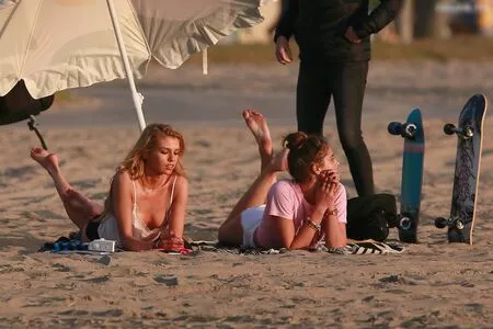 Stella Maxwell / stellamaxwell nude photo #1132