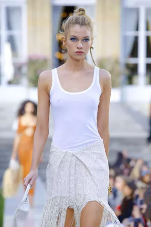 Stella Maxwell / stellamaxwell nude photo #1187