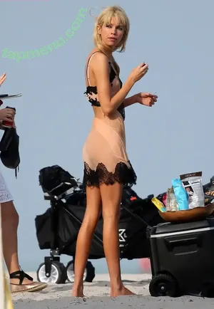 Stella Maxwell / stellamaxwell nude photo #1838