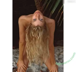 Stella Maxwell / stellamaxwell nude photo #1946