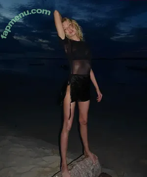 Stella Maxwell / stellamaxwell nude photo #1949
