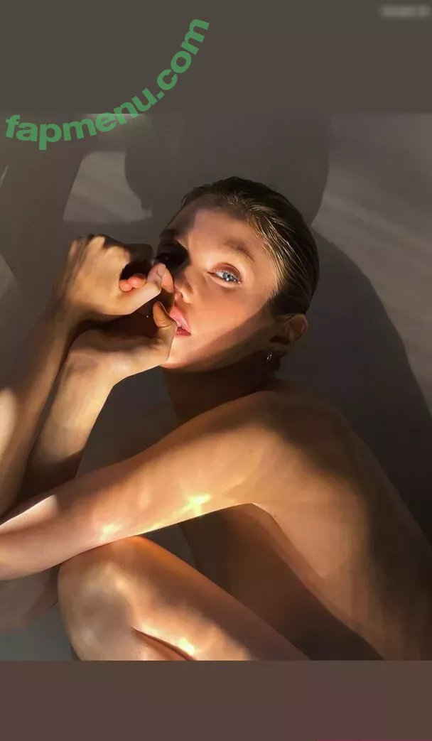 Stella Maxwell nude photo #1013 (stellamaxwell)