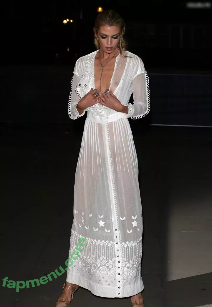 Stella Maxwell nude photo #1093 (stellamaxwell)