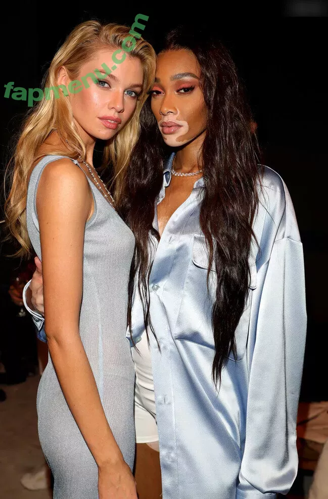 Stella Maxwell nude photo #1099 (stellamaxwell)