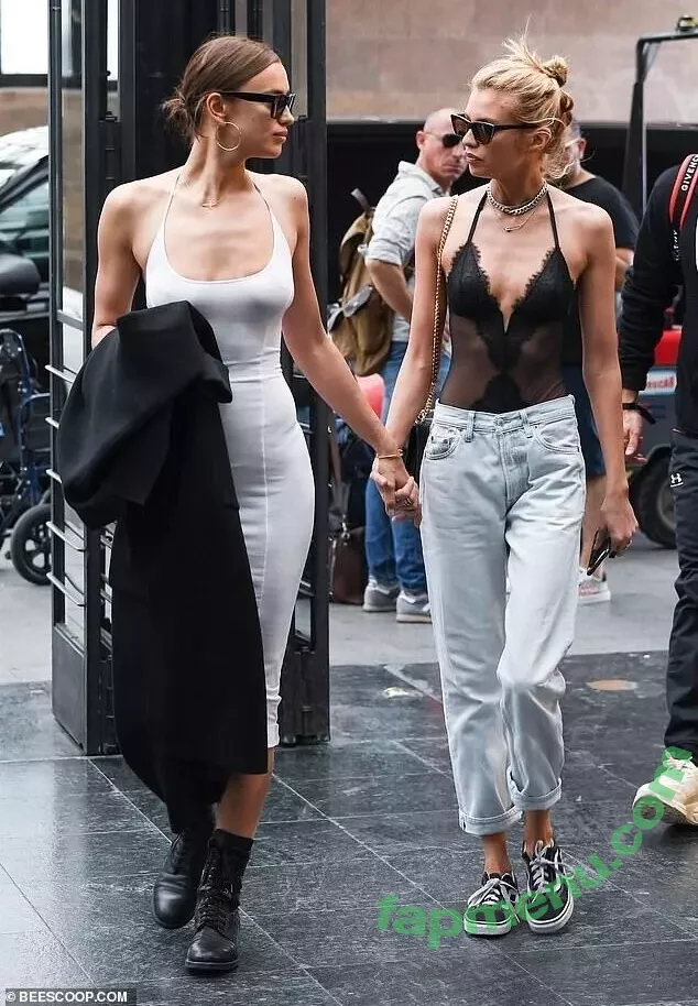 Stella Maxwell nude photo #1119 (stellamaxwell)