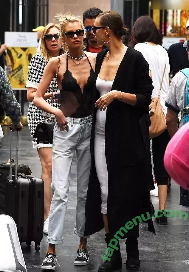 Stella Maxwell nude photo #1124 (stellamaxwell)