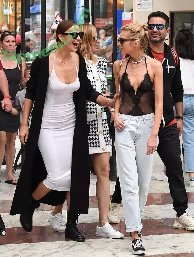 Stella Maxwell nude photo #1126 (stellamaxwell)