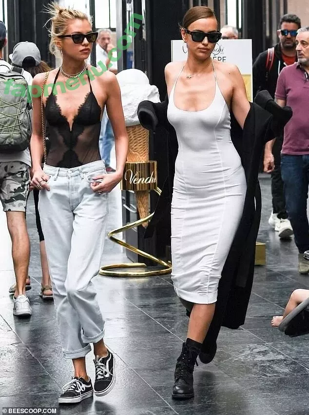 Stella Maxwell nude photo #1127 (stellamaxwell)