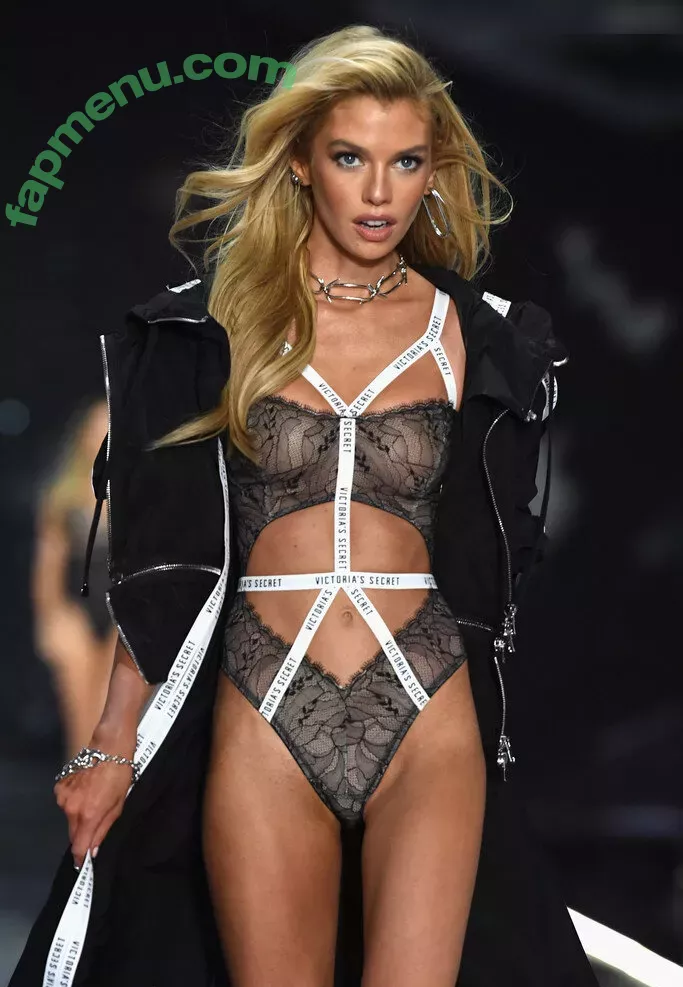 Stella Maxwell nude photo #1149 (stellamaxwell)