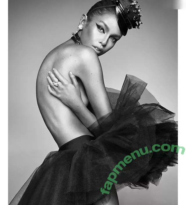 Stella Maxwell nude photo #1195 (stellamaxwell)