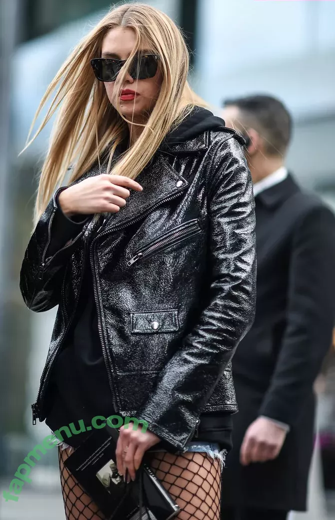 Stella Maxwell nude photo #1333 (stellamaxwell)