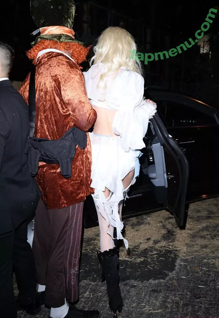 Stella Maxwell nude photo #1394 (stellamaxwell)