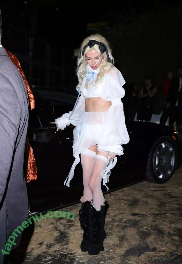 Stella Maxwell nude photo #1396 (stellamaxwell)